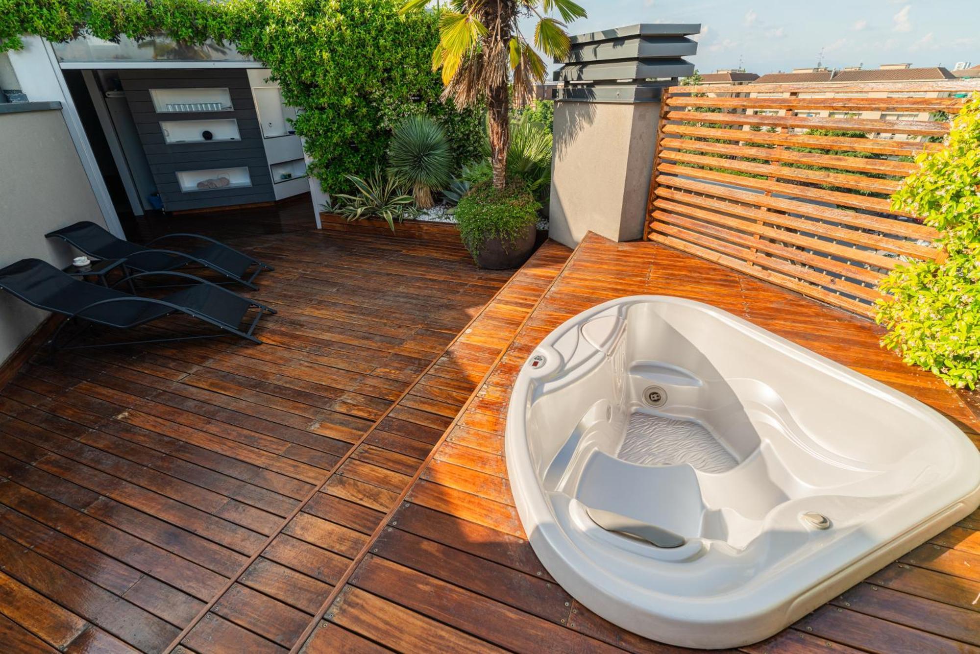 Fiftyfive-One Zuretti Aparthotel มิลาน ภายนอก รูปภาพ